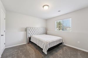 9th Avenue Ct-S0104-038.jpg