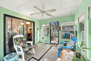 Screened-in Porch
