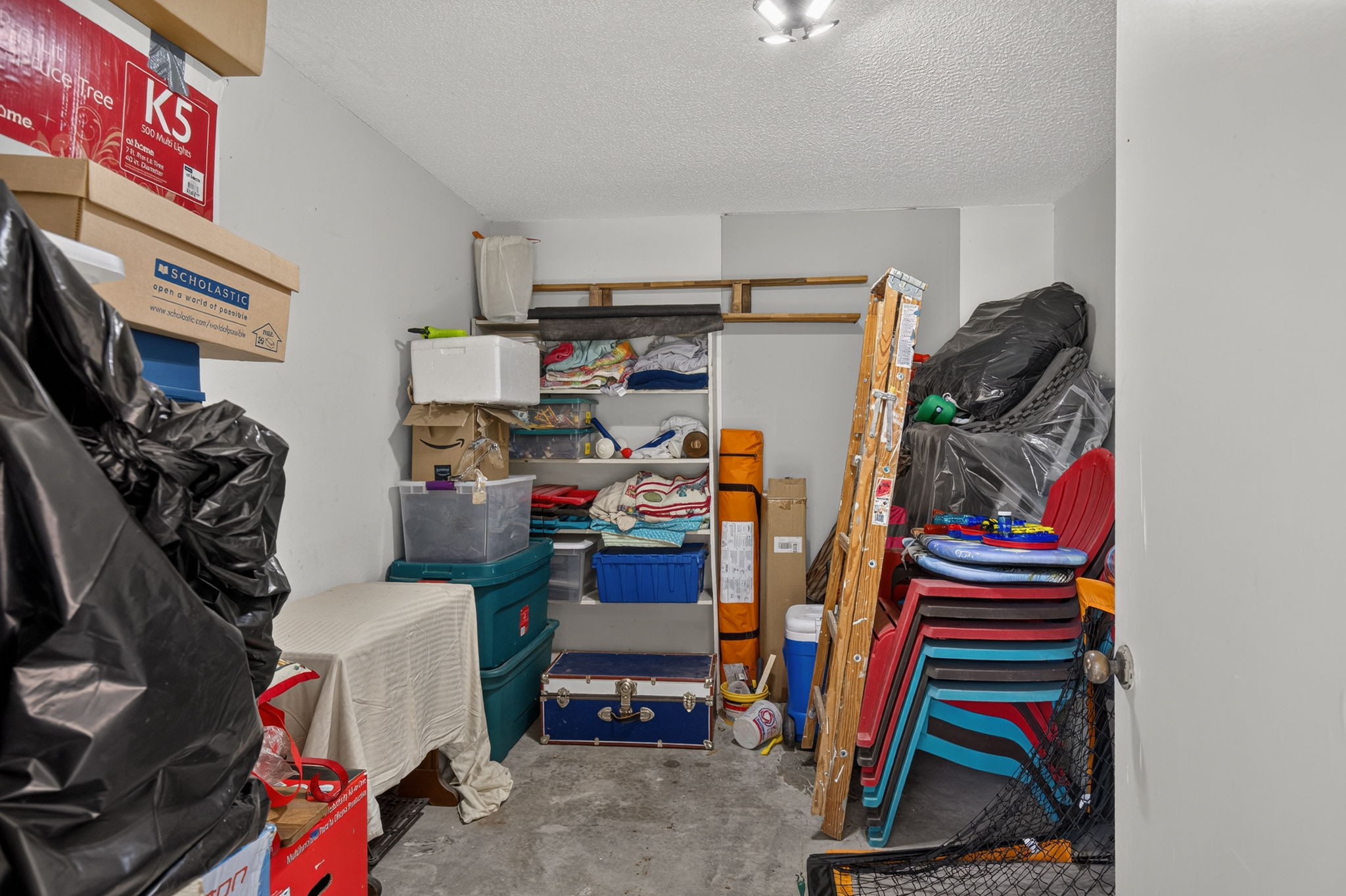  Photo 30