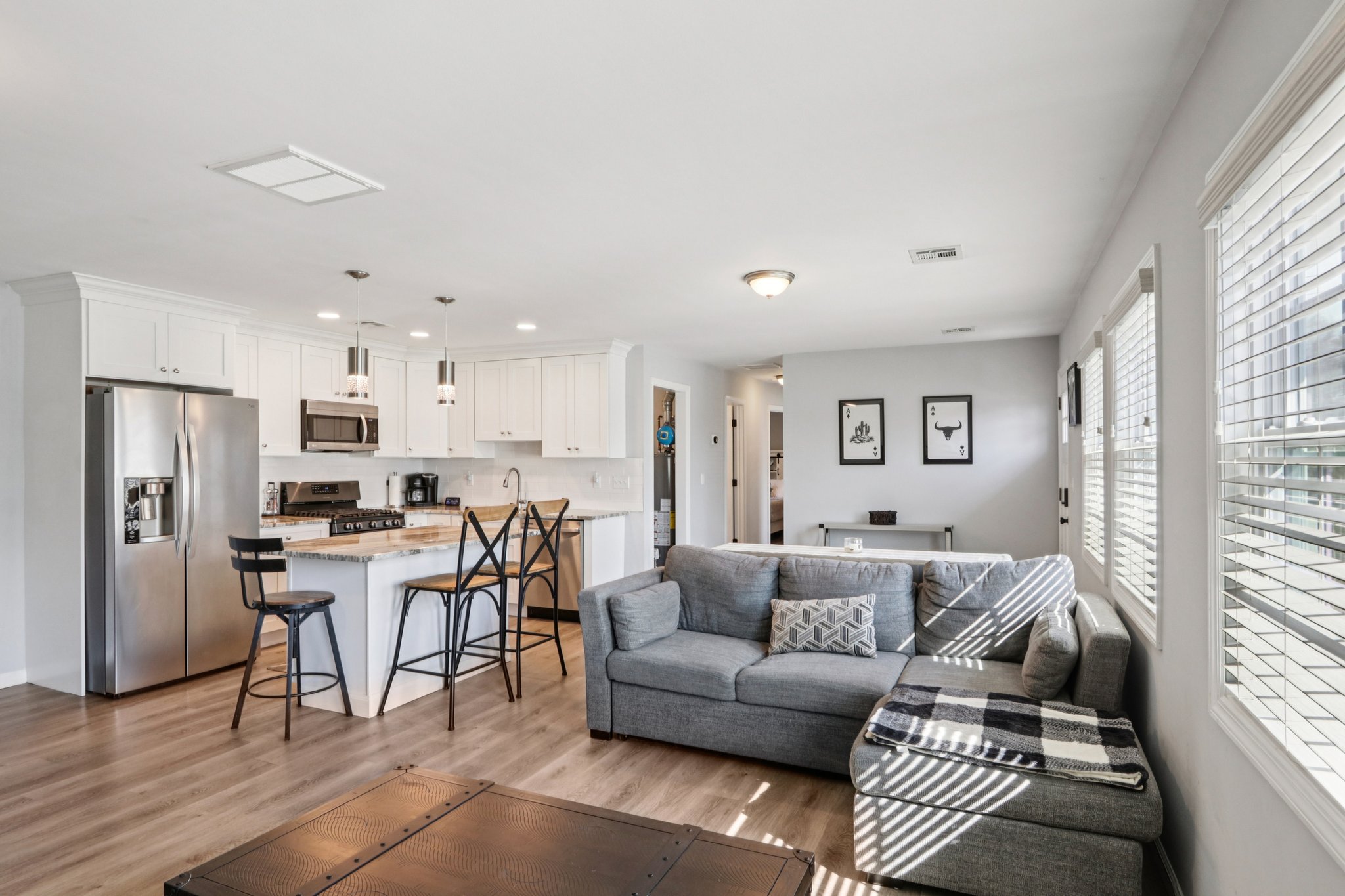 Cornelius St-S1403-009.jpg