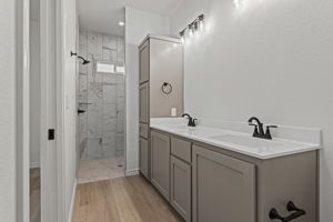  Photo 43
