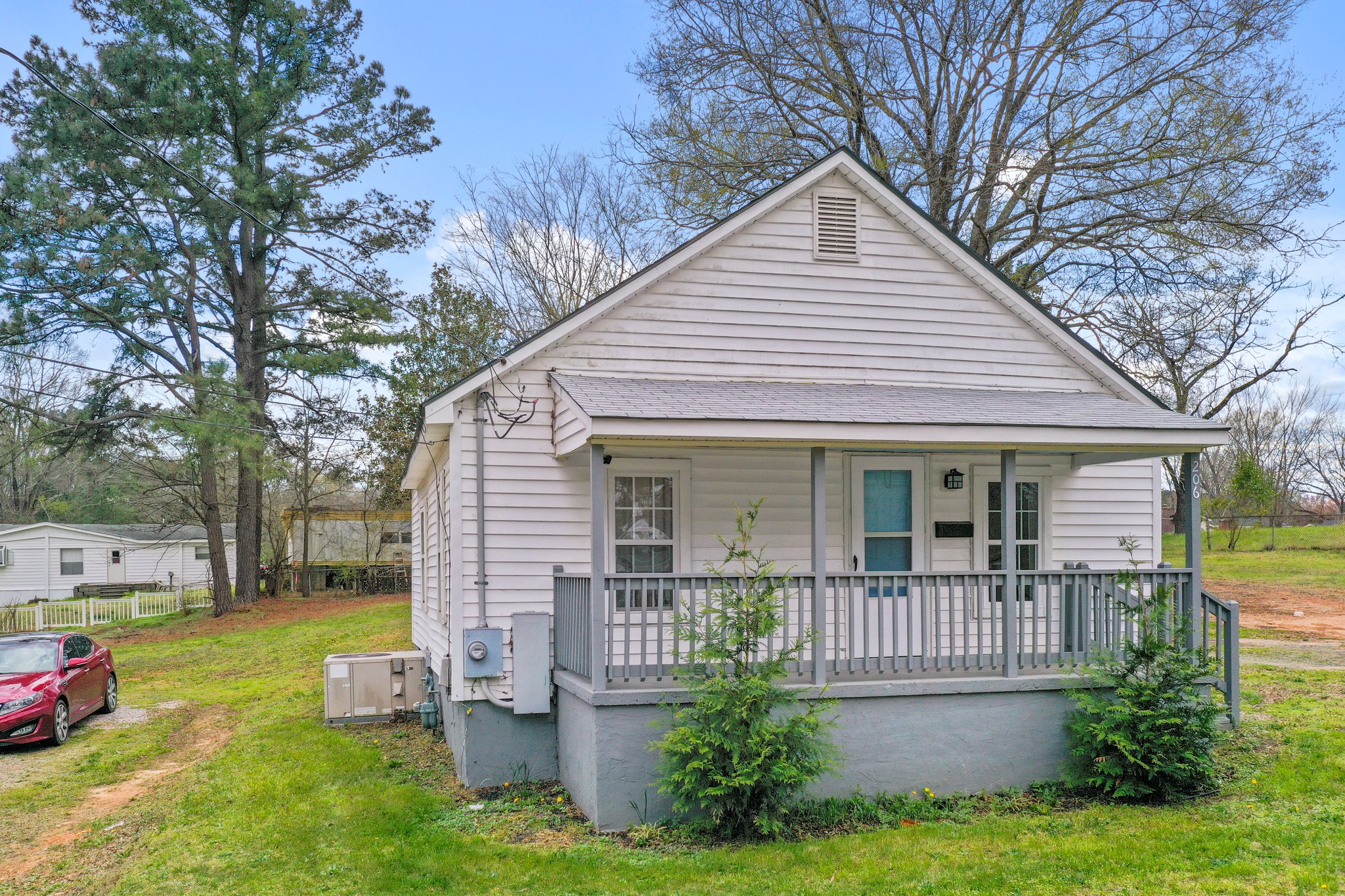 206 E College St, Franklinton, NC 27525, USA Photo 11