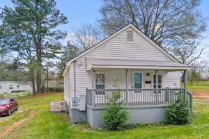 206 E College St, Franklinton, NC 27525, USA Photo 10