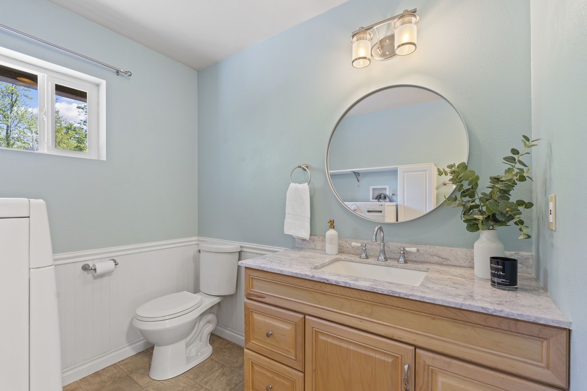 hall bath 1