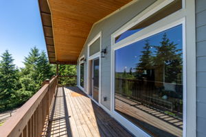 upper deck 2