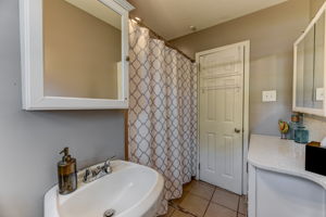 Main Bathroom