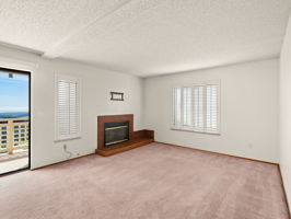  Photo 0