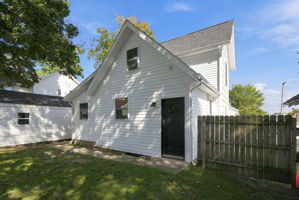  Photo 48