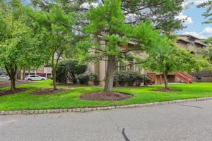Woodland Dr 58-S1108-055 (2).jpg