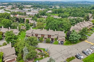 Woodland Dr 58-S1108-062.jpg