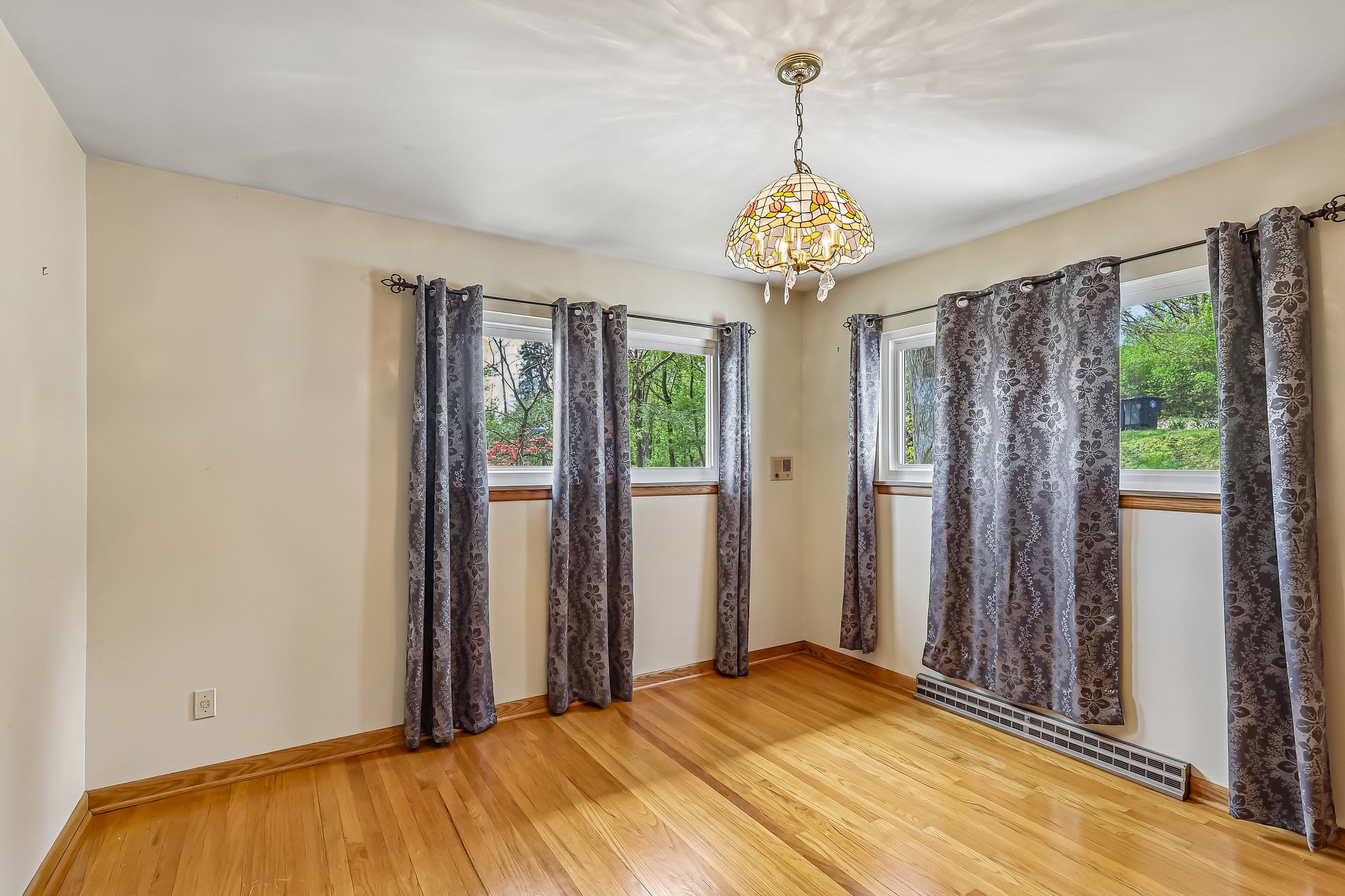 6th St SW-S2204-027.jpg