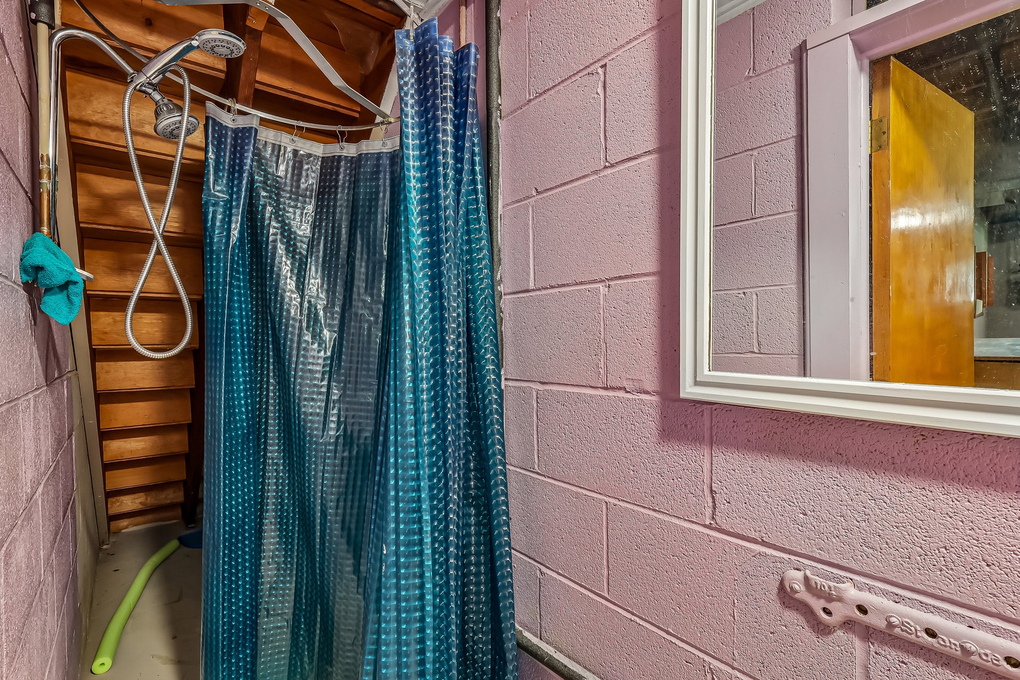 6th St SW-S2204-043.jpg