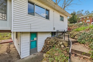 6th St SW-S2204-005.jpg