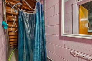 6th St SW-S2204-043.jpg