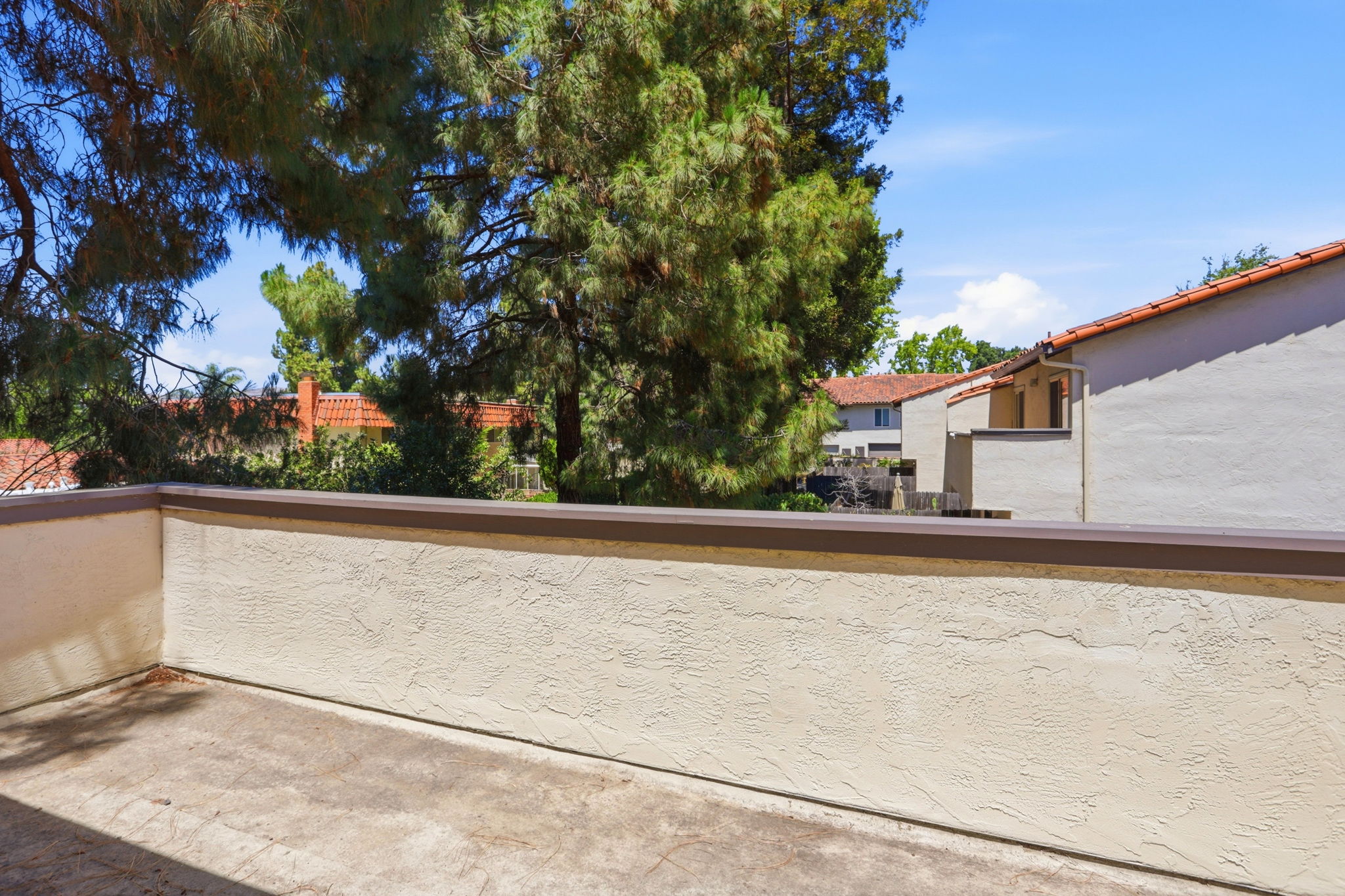 028_F8_2060 Briscoe Terrace