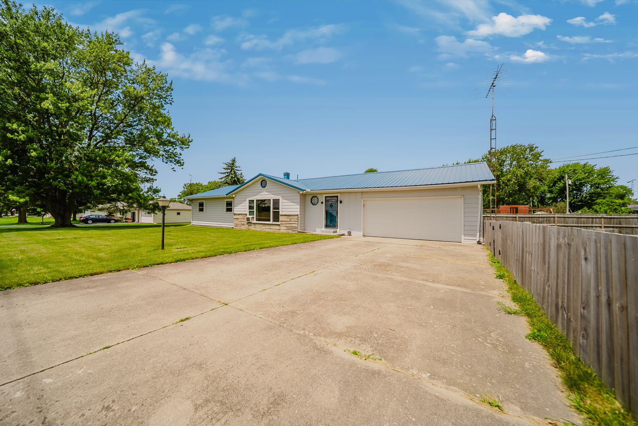 C.H. - 2060 Marion-Williamsport Rd E-2