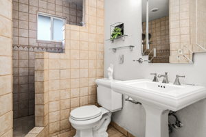 2060 S Arlington Ave, Reno, NV 89509, USA Photo 19