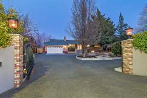 2060 S Arlington Ave, Reno, NV 89509, USA Photo 1