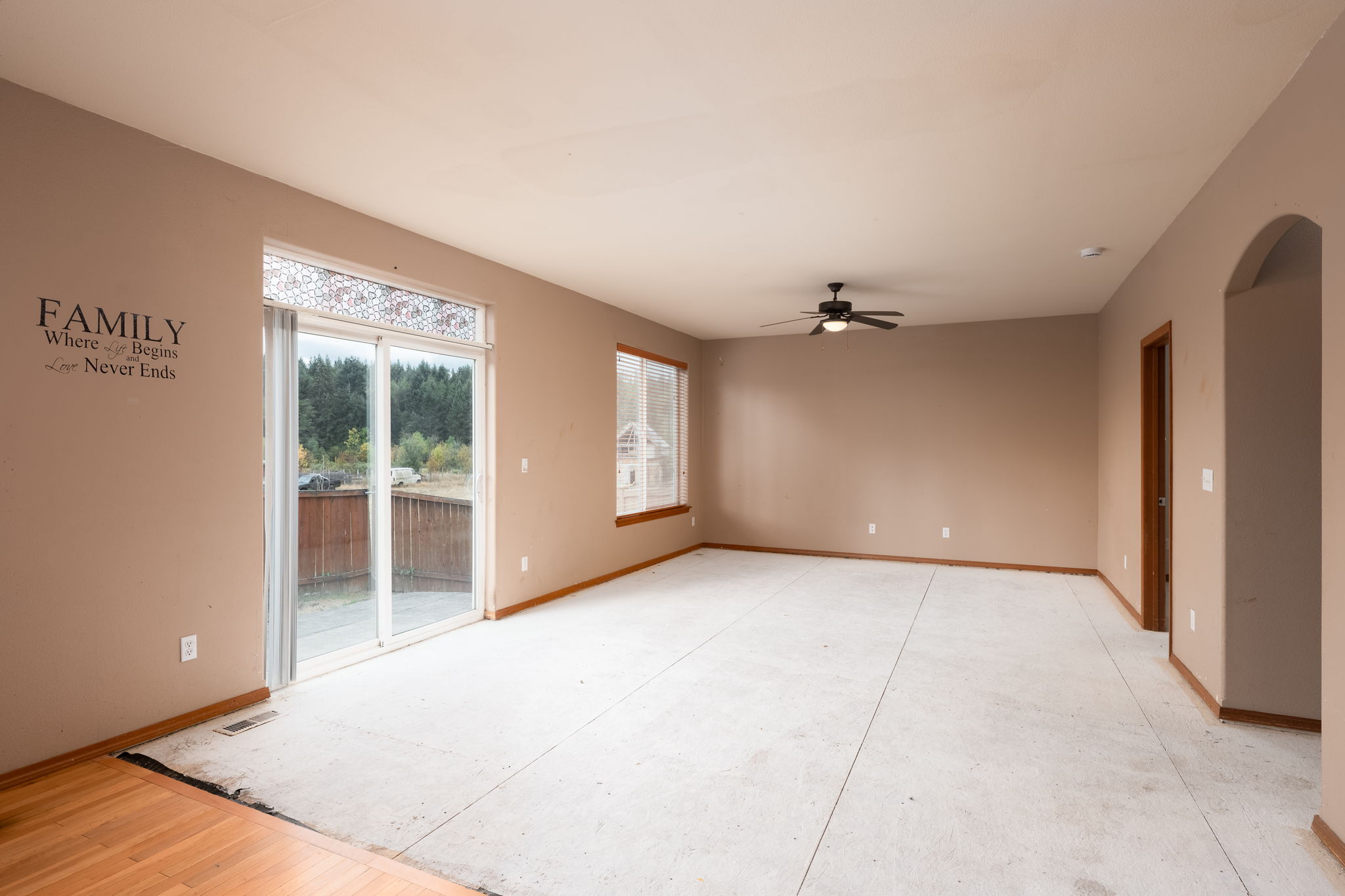 2060574thAveE,Spanaway,WA98387-8