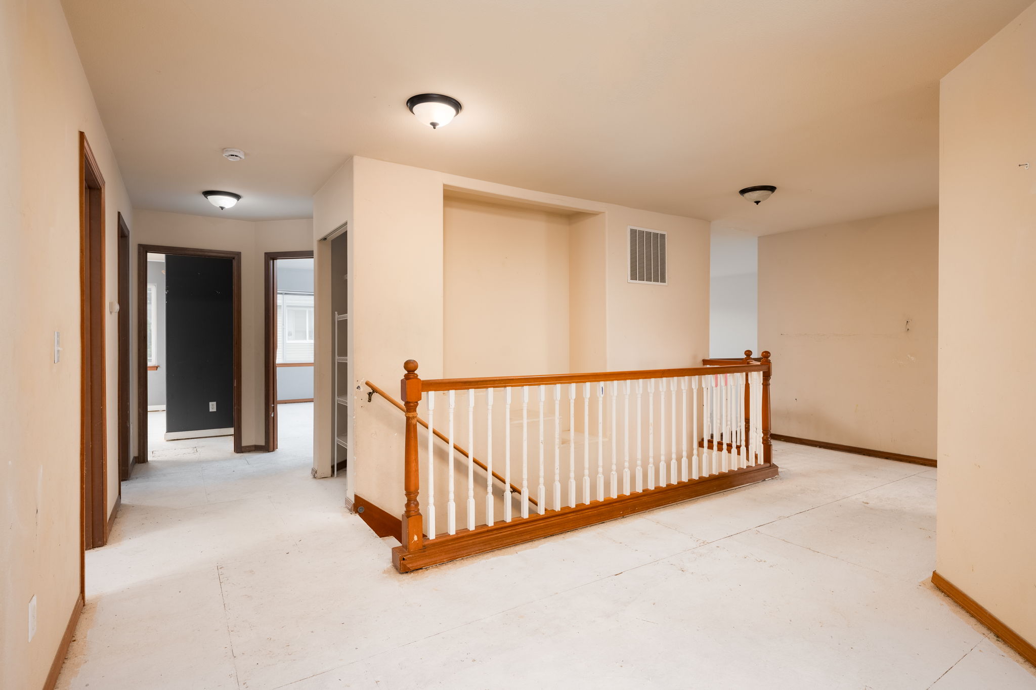 2060574thAveE,Spanaway,WA98387-16