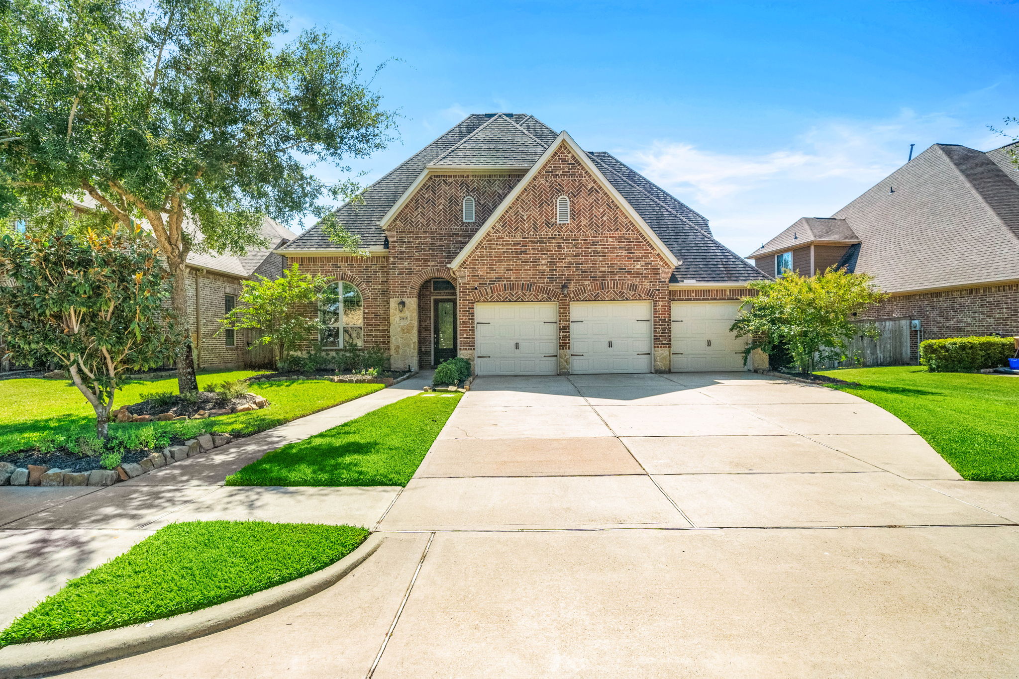 Strata Visuals-20615 Elderwood-1