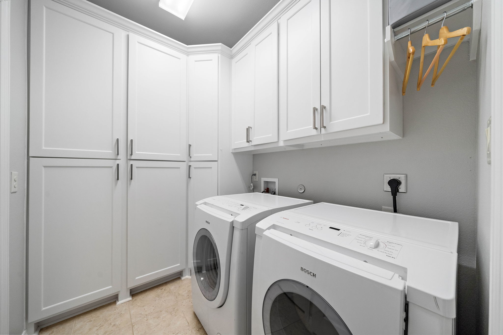 Strata Visuals-20615 Elderwood-23