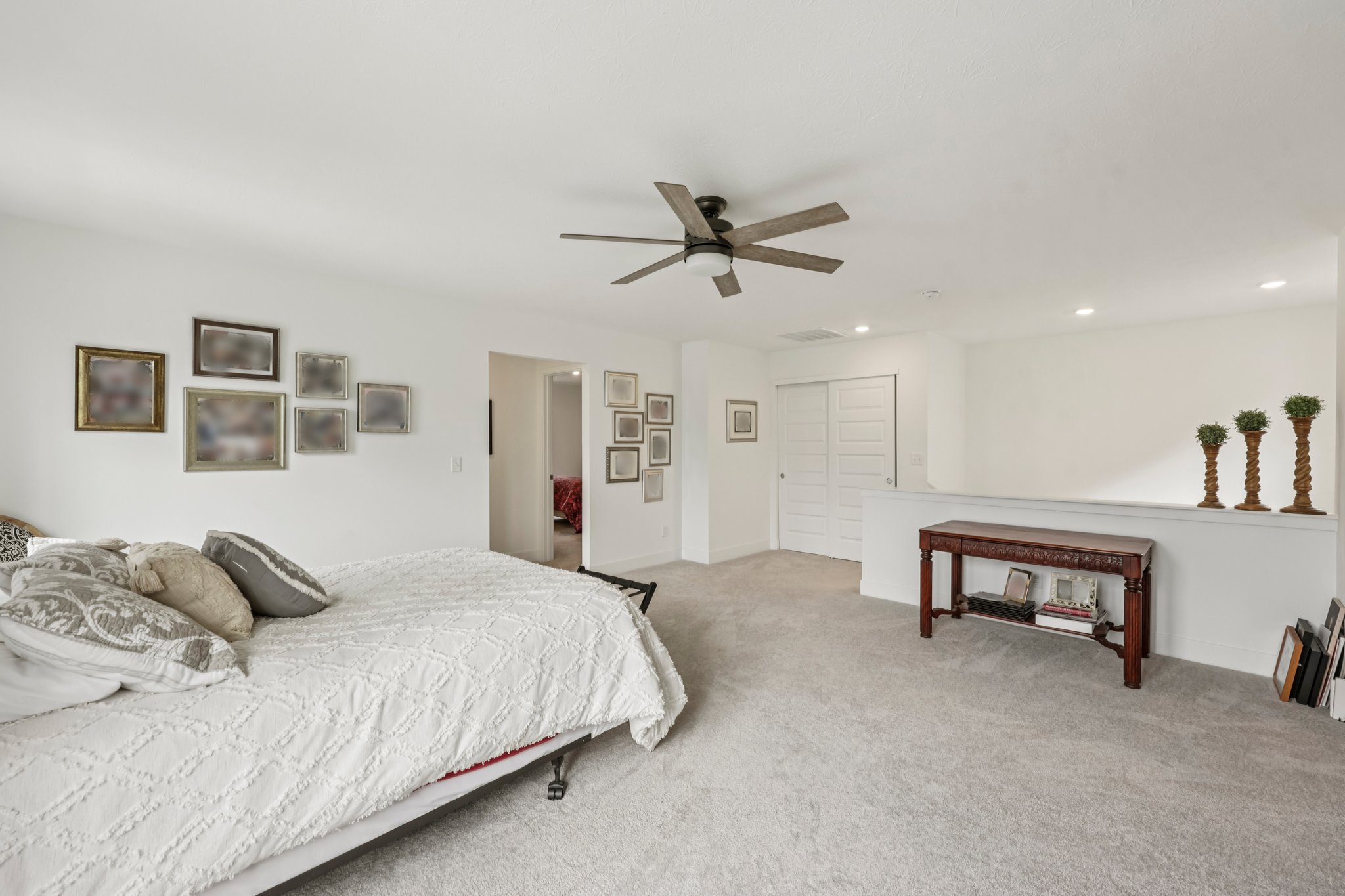 W 171st St-S2208-028.jpg