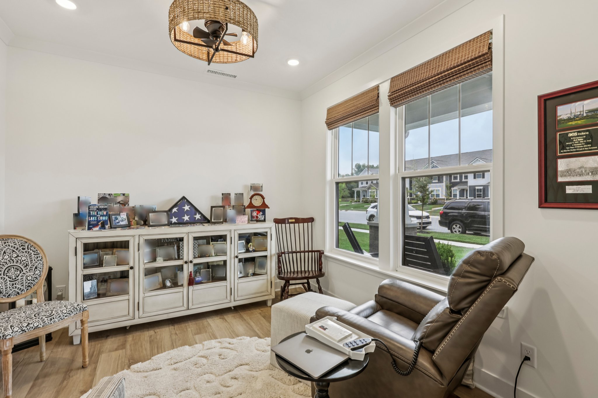 W 171st St-S2208-038.jpg