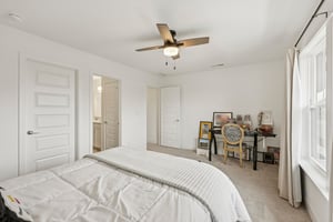 W 171st St-S2208-036.jpg