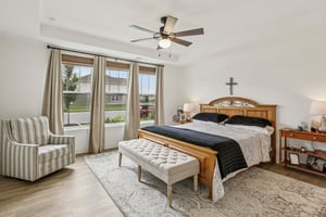 W 171st St-S2208-040.jpg