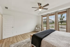 W 171st St-S2208-042.jpg