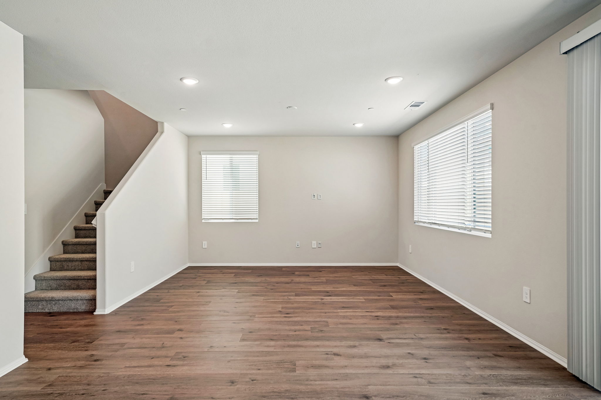 SoCal - Alder at Live Oak - 2063 Grapefruit St Redlands CA 92374 - 008