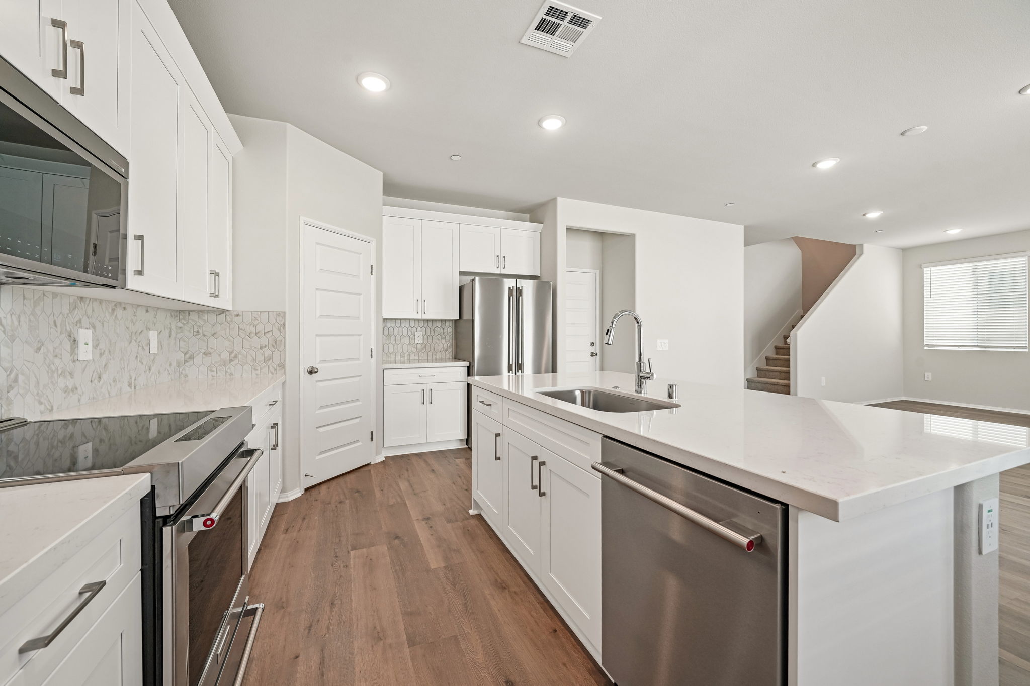 SoCal - Alder at Live Oak - 2063 Grapefruit St Redlands CA 92374 - 015