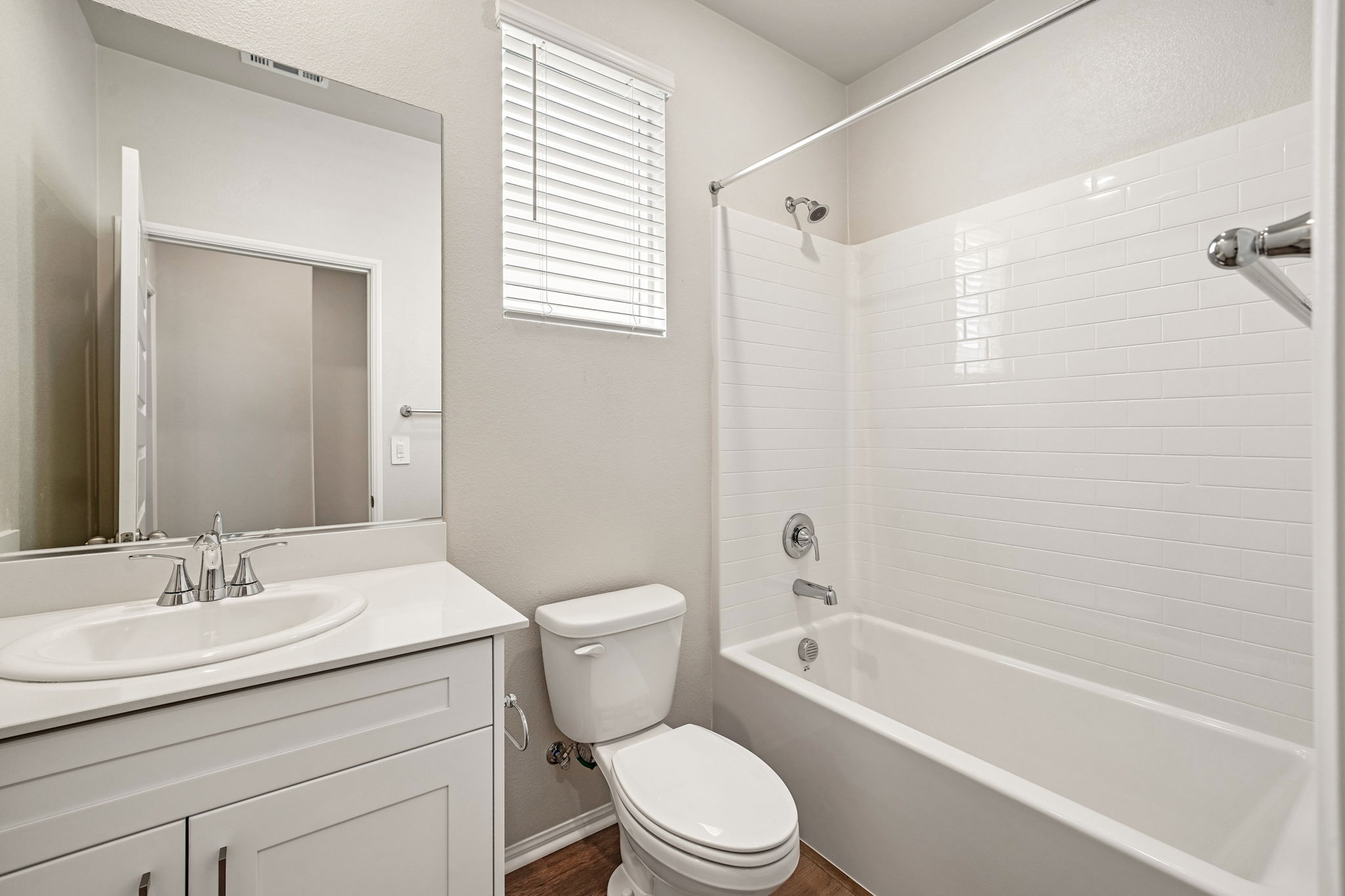 SoCal - Alder at Live Oak - 2063 Grapefruit St Redlands CA 92374 - 019