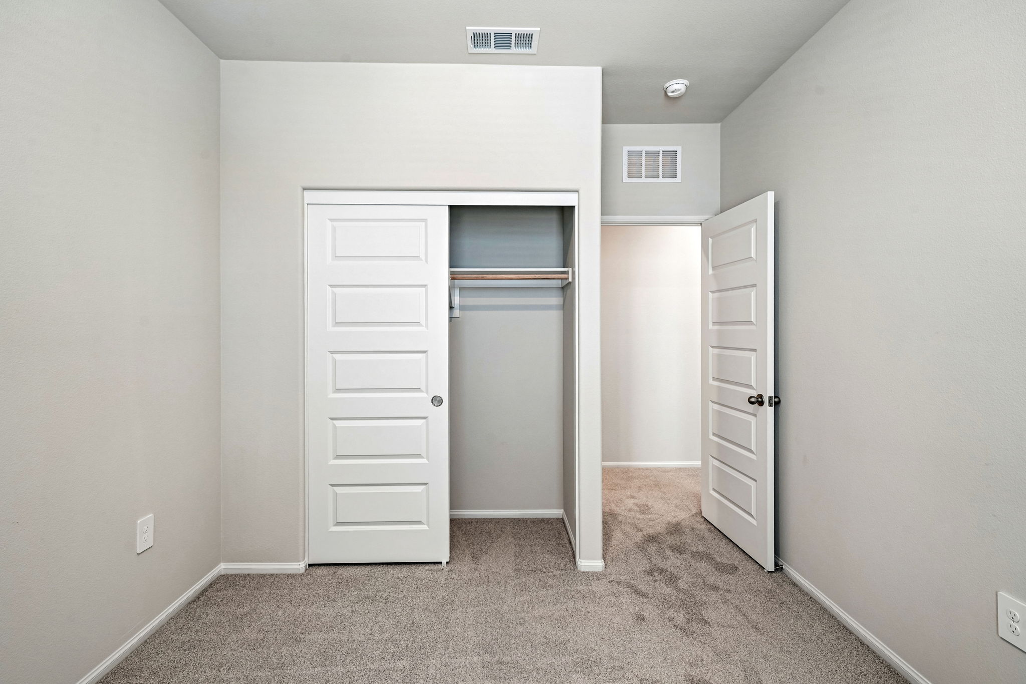 SoCal - Alder at Live Oak - 2063 Grapefruit St Redlands CA 92374 - 036