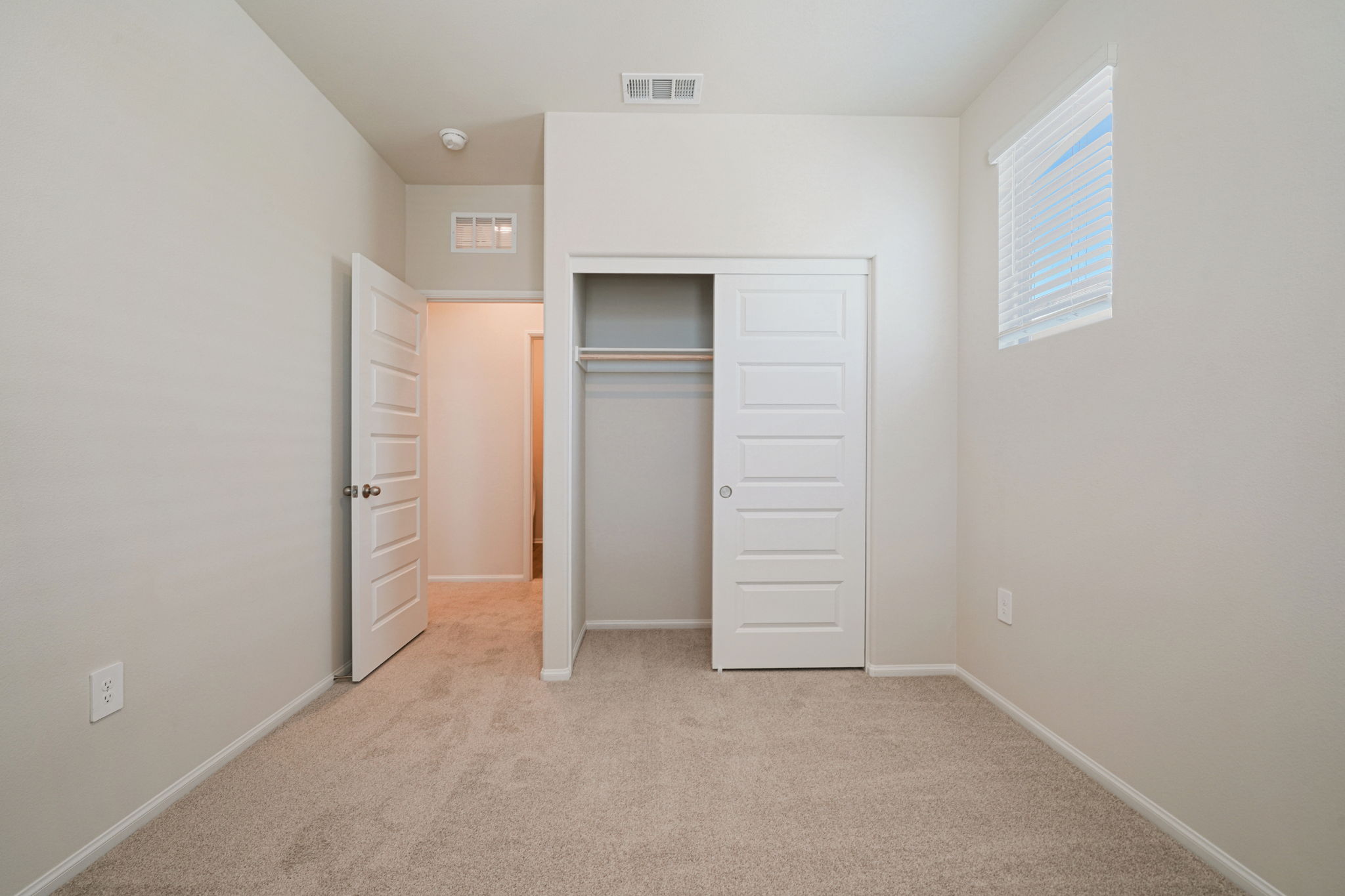 SoCal - Alder at Live Oak - 2063 Grapefruit St Redlands CA 92374 - 038