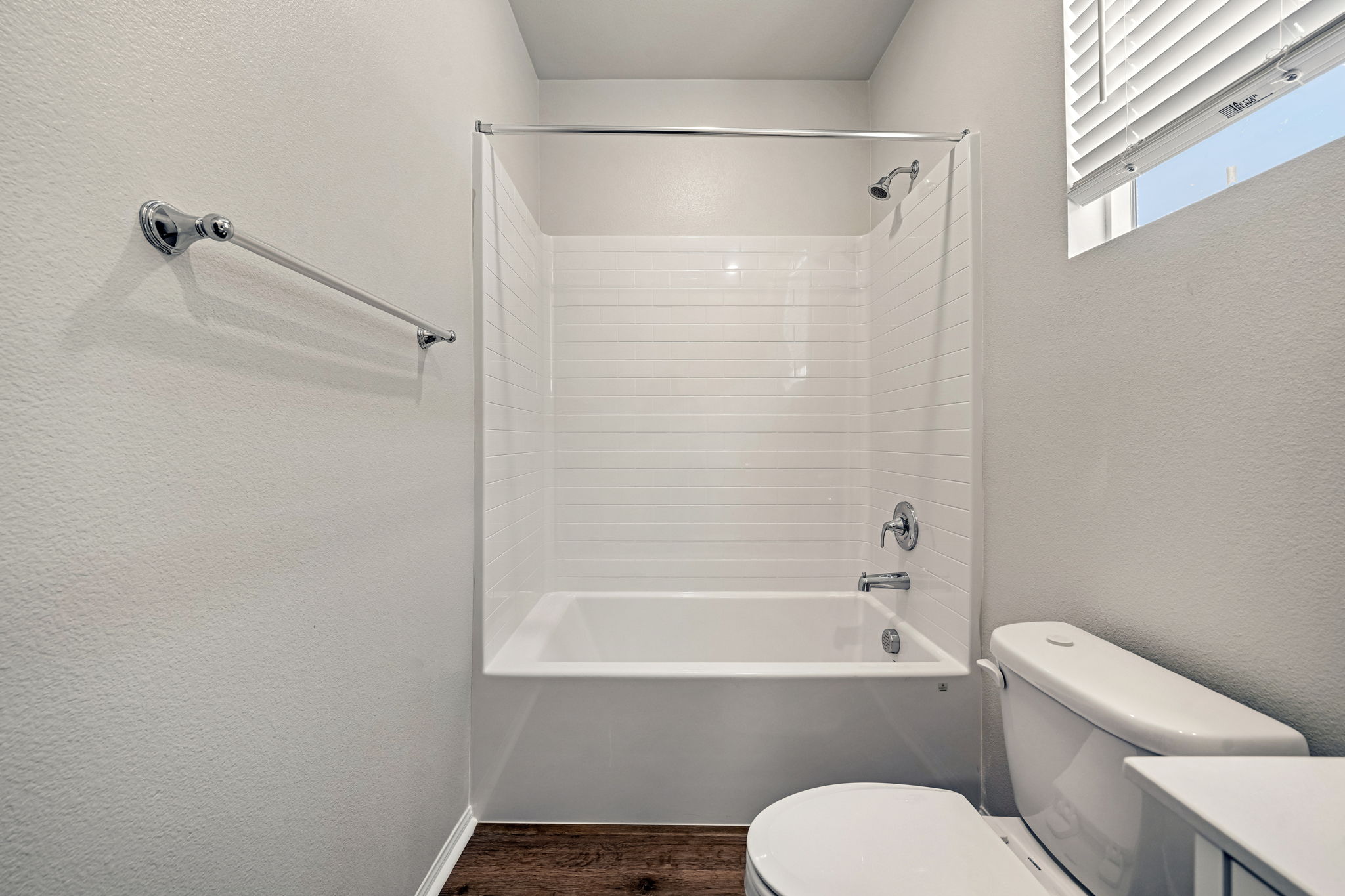 SoCal - Alder at Live Oak - 2063 Grapefruit St Redlands CA 92374 - 042