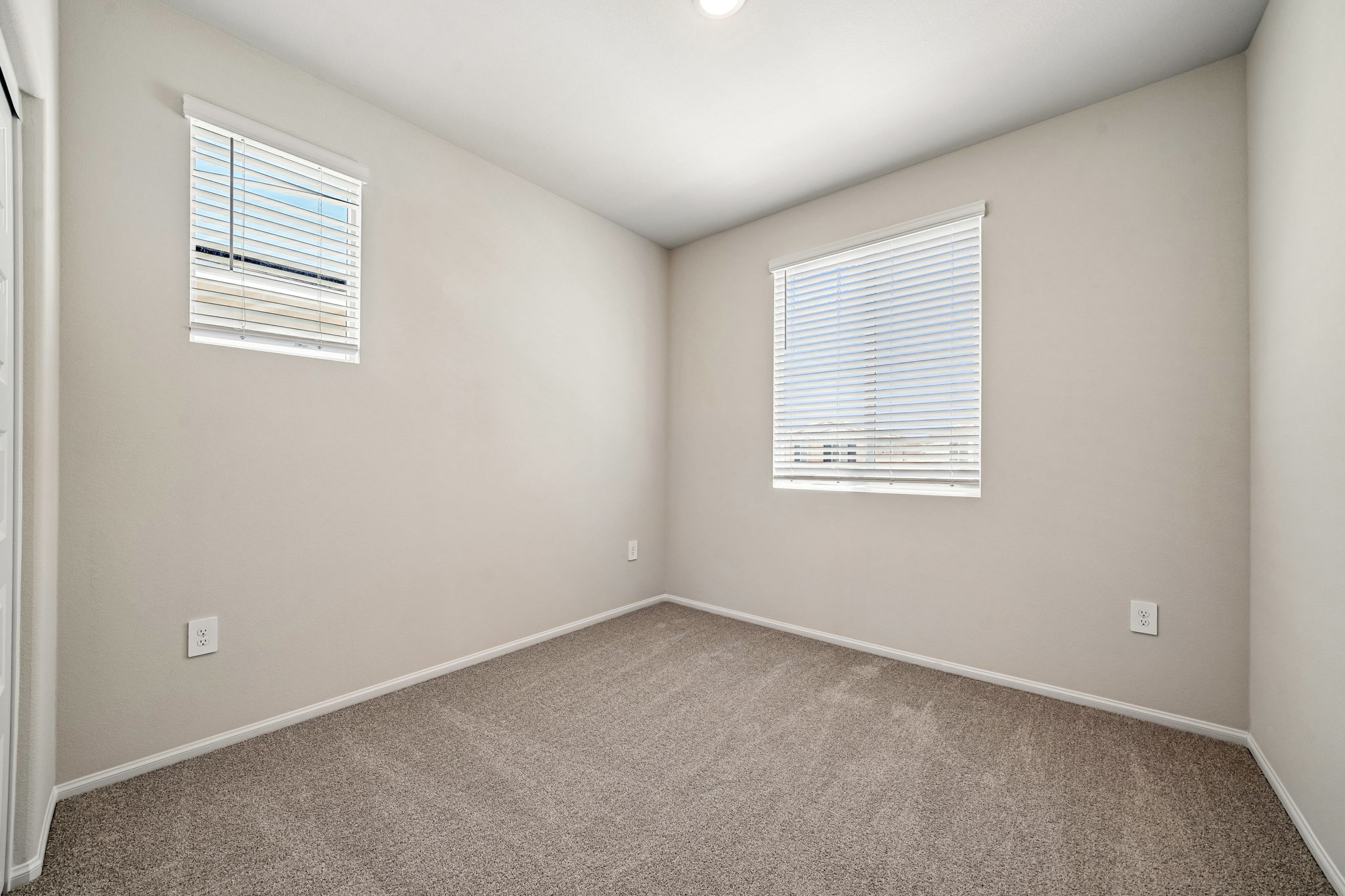 SoCal - Alder at Live Oak - 2063 Grapefruit St Redlands CA 92374 - 045