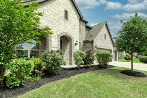 Front Entry Detail