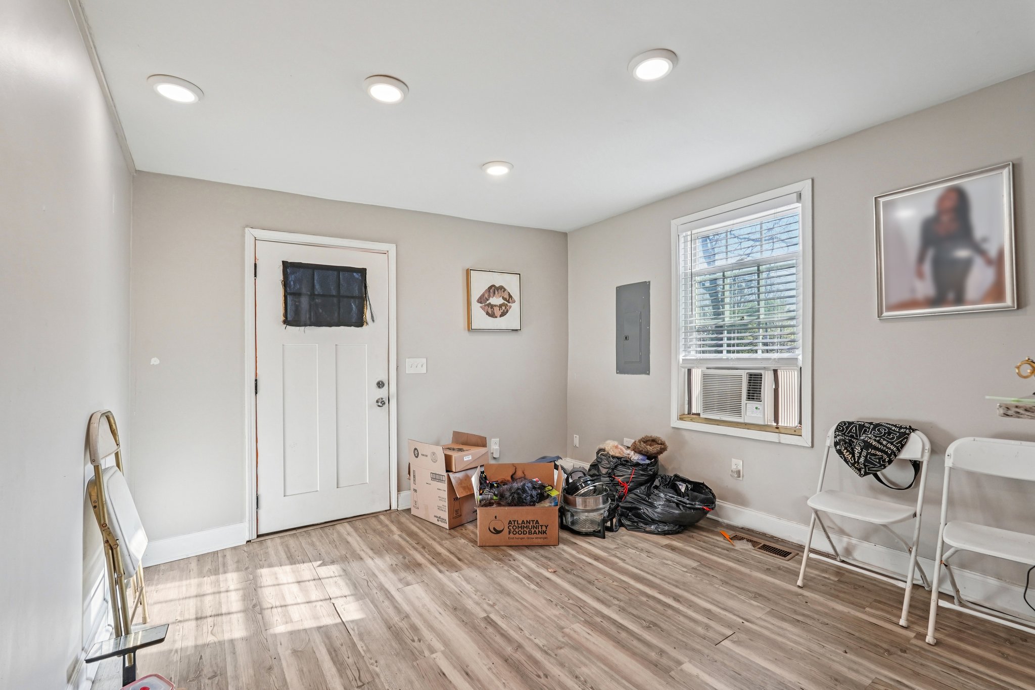 Morehouse Dr NW-L2103-005.jpg