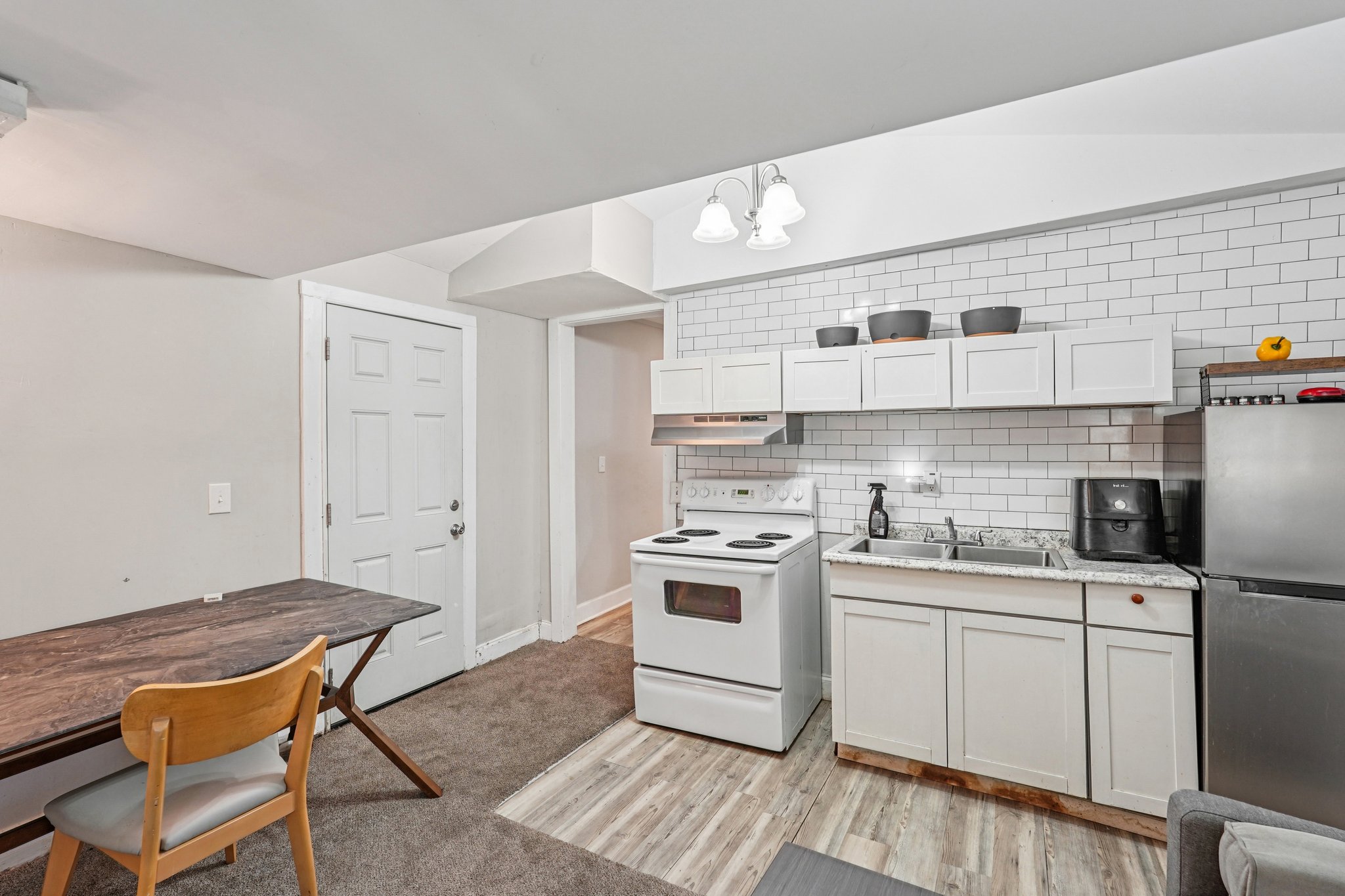 Morehouse Dr NW-L2103-008.jpg