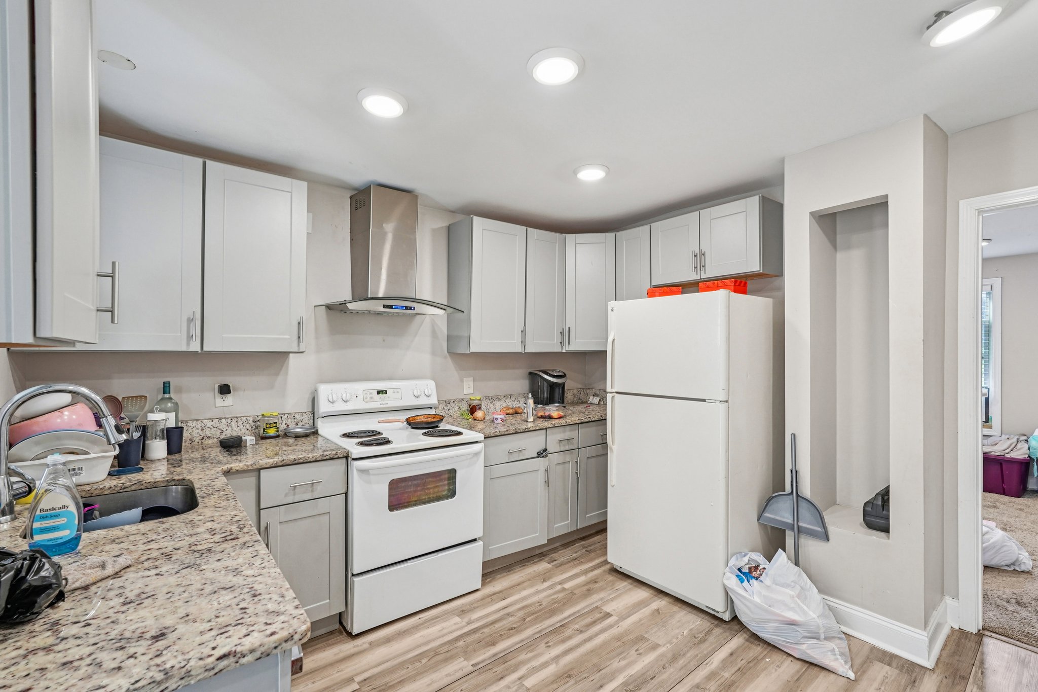 Morehouse Dr NW-L2103-011.jpg