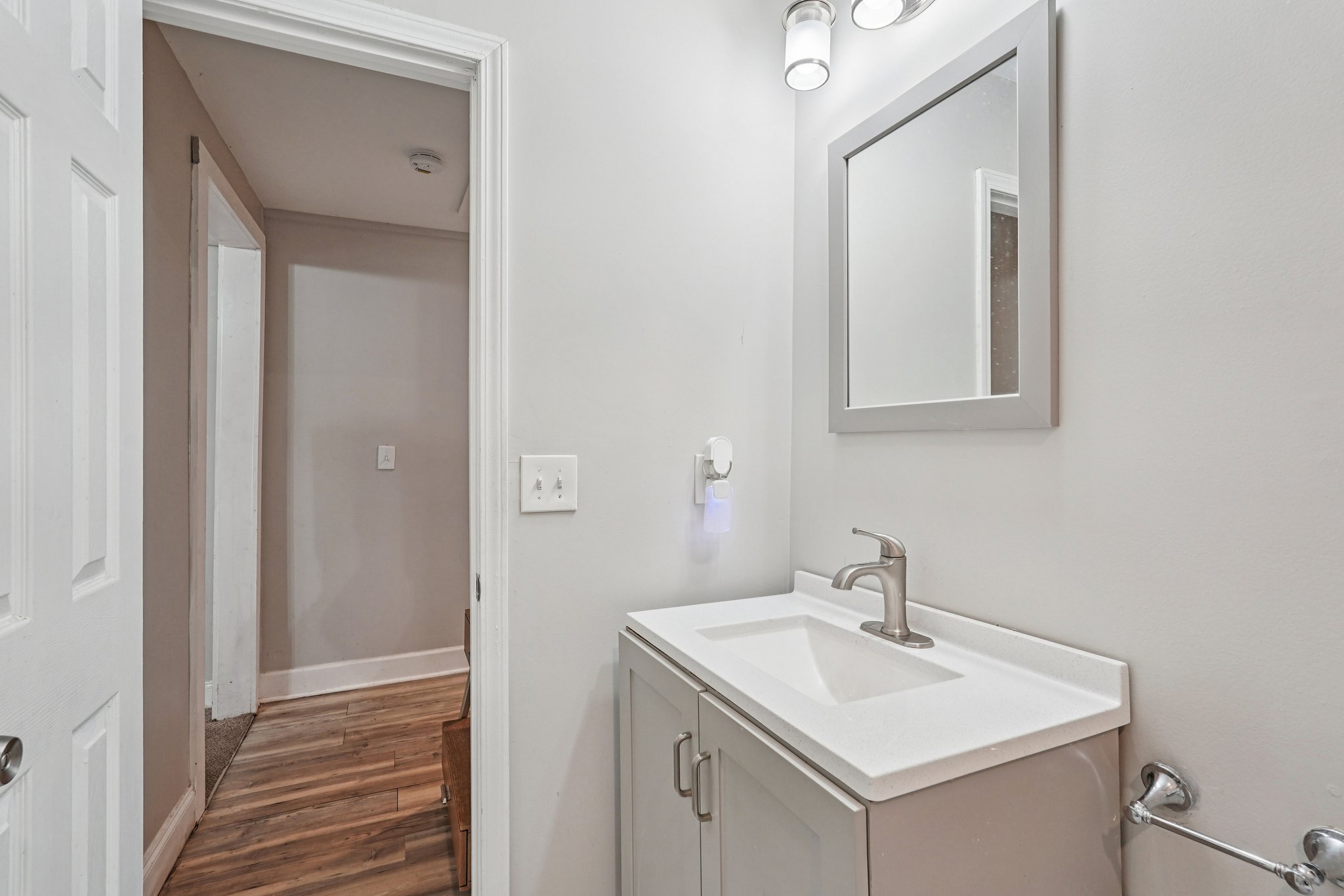 Morehouse Dr NW-L2103-024.jpg