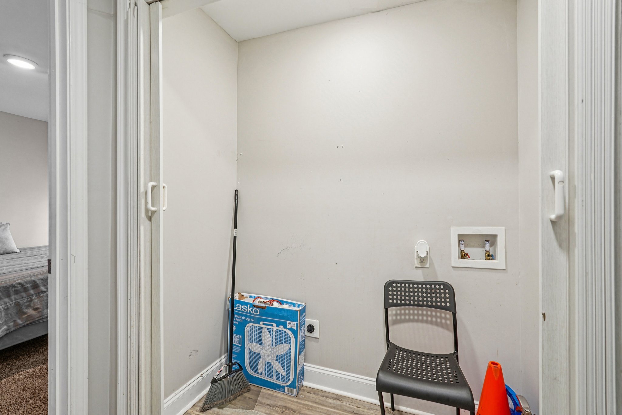 Morehouse Dr NW-L2103-025.jpg