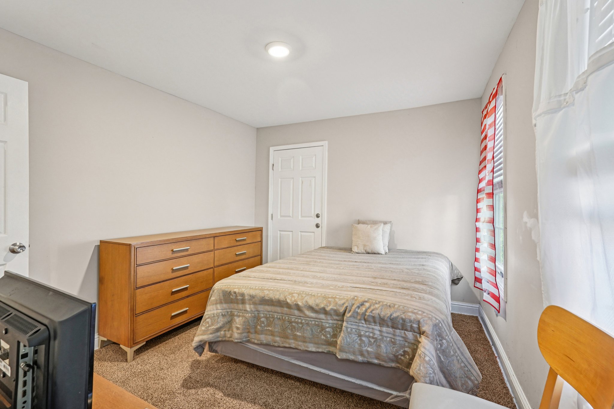 Morehouse Dr NW-L2103-027.jpg