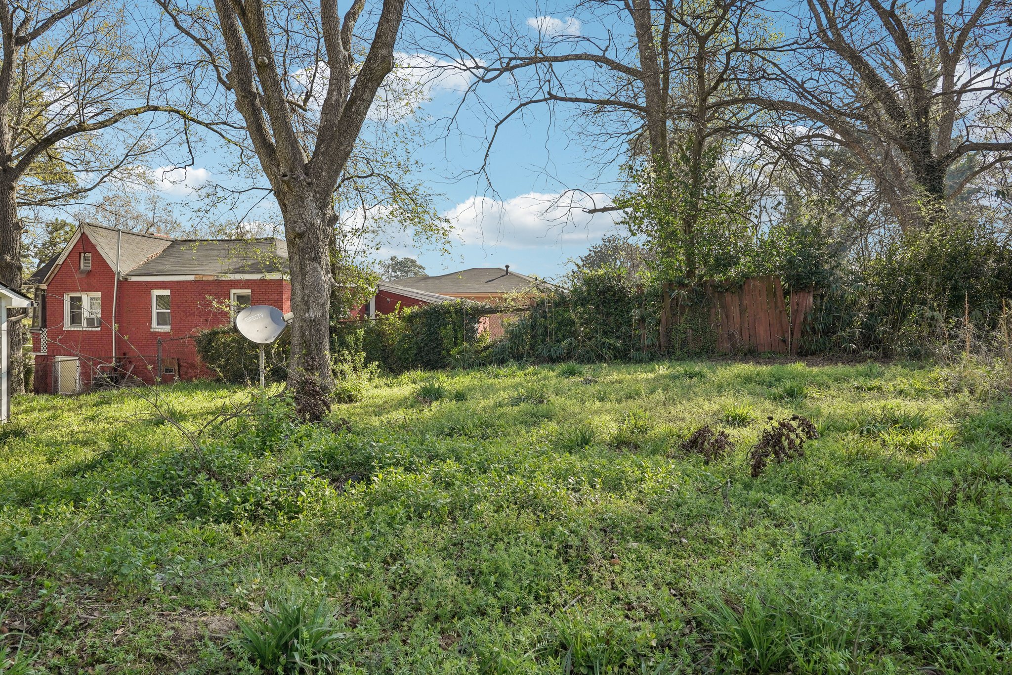 Morehouse Dr NW-L2103-033.jpg