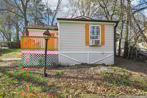 Morehouse Dr NW-L2103-002.jpg