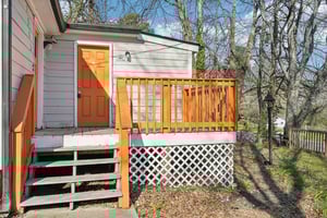 Morehouse Dr NW-L2103-004.jpg