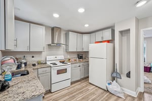 Morehouse Dr NW-L2103-011.jpg