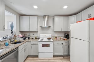 Morehouse Dr NW-L2103-012.jpg